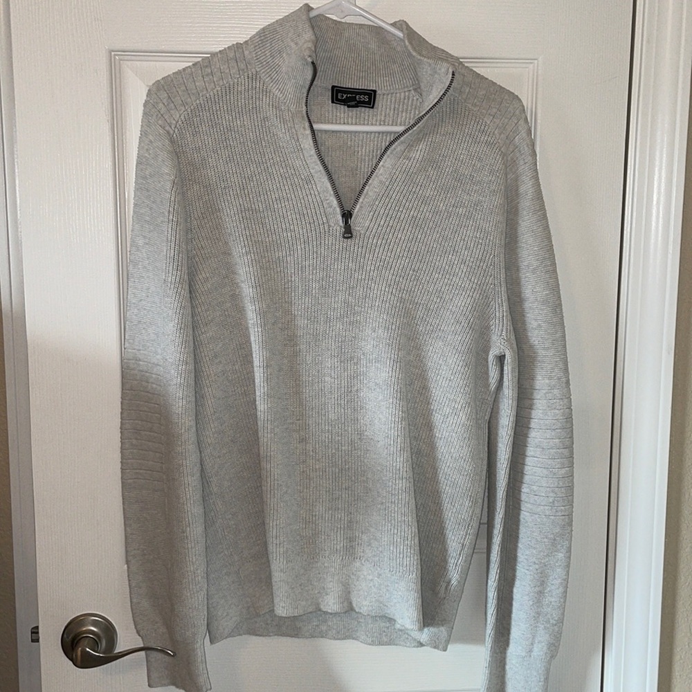 Men’s sweater with 1/4 zip